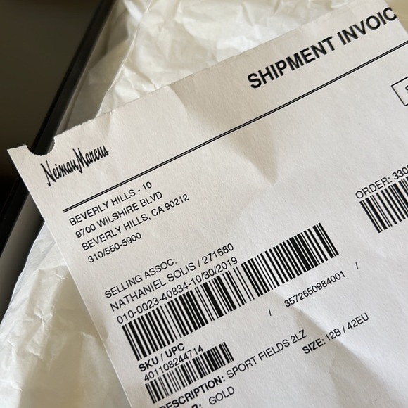 Chanel gold and black sneakers worn couple of times size 42 with box - Picture 9 of 10